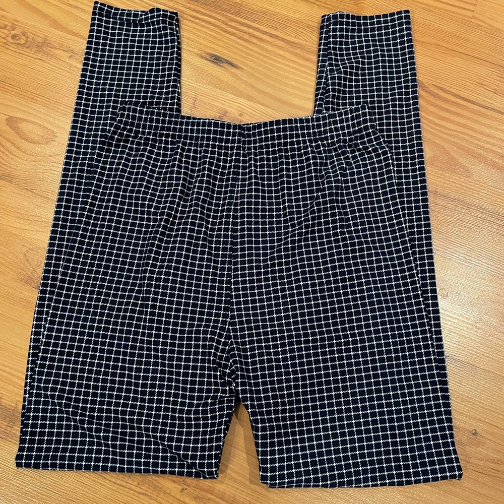 Navy/white super soft leggings.